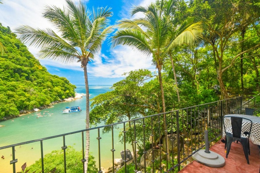 The Colomitos Beach Estate Casa for sale in Boca de Tomatlan