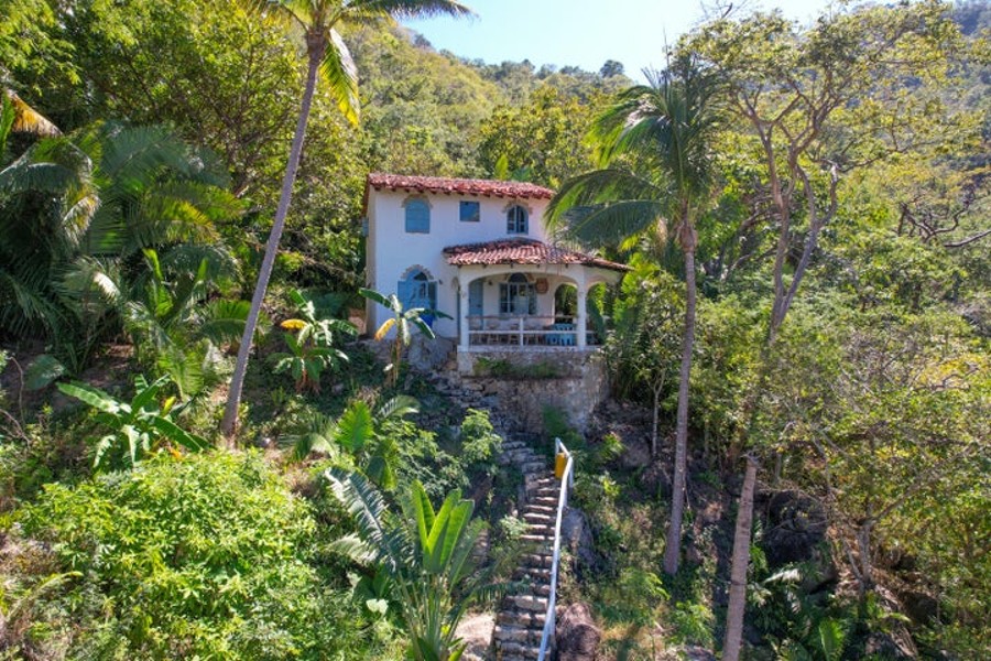 The Colomitos Beach Estate Casa for sale in Boca de Tomatlan