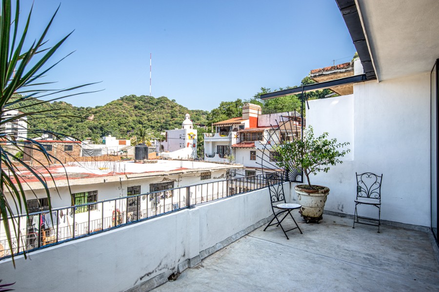 Casa Verano House for sale in East