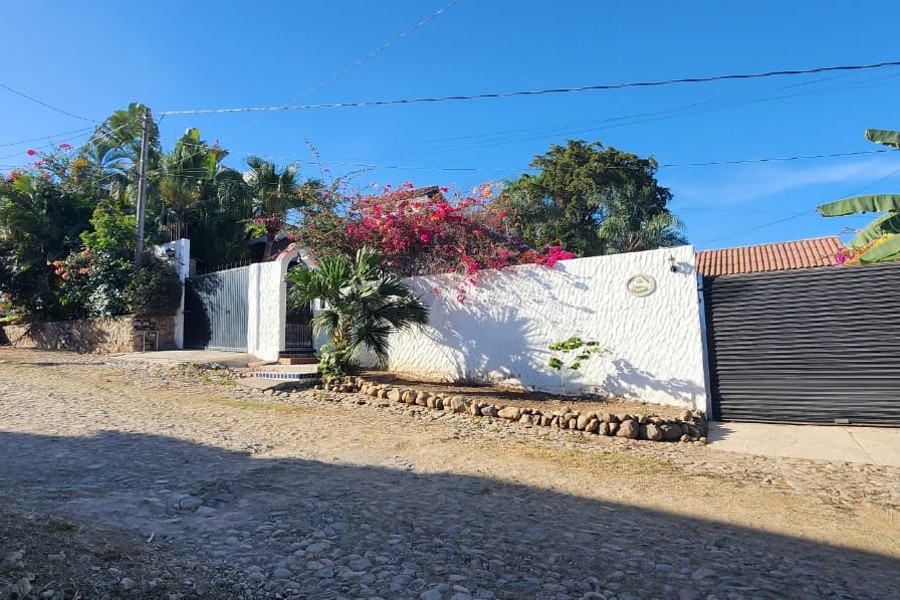 Villa Chuparosa  House for sale in Guayabitos
