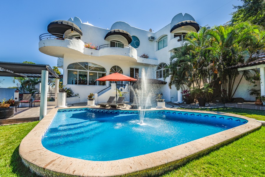 Villa Los Amores House for sale in Boca de Tomatlan