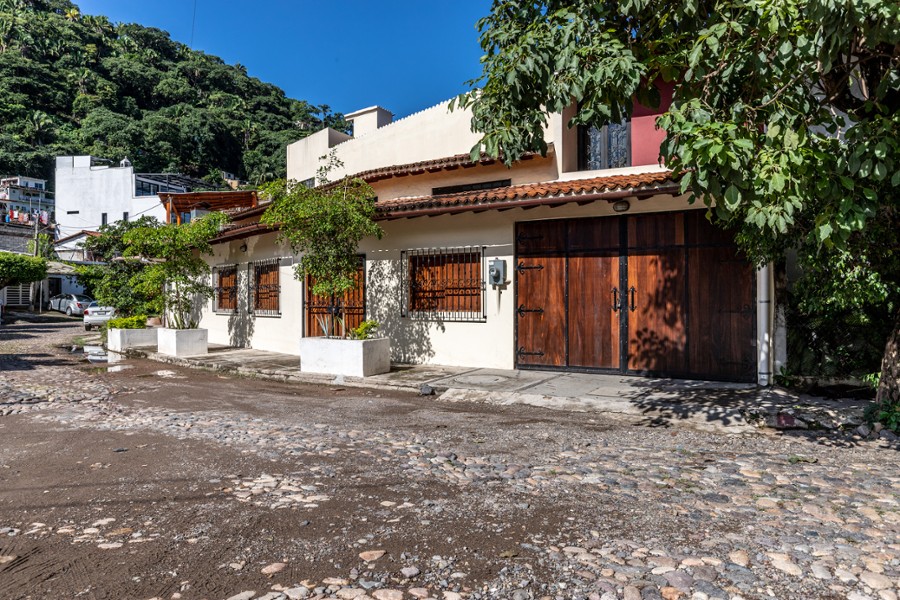 Hacienda Miguel Casa for sale in South