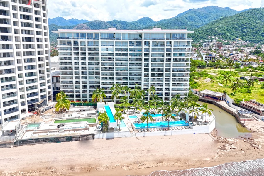 Condo Ocean Front Oasis Condominium for sale in Hotel Zone