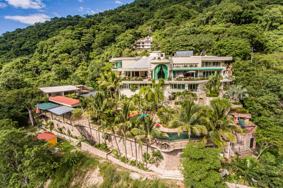 Villa Armonia  House for sale in Boca de Tomatlan