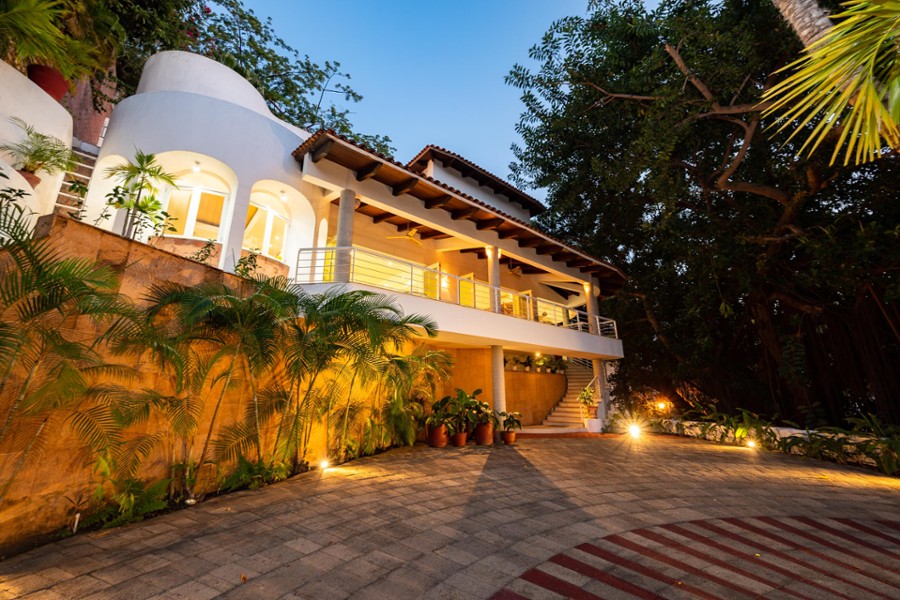 Villa Talisman Casa for sale in Conchas Chinas