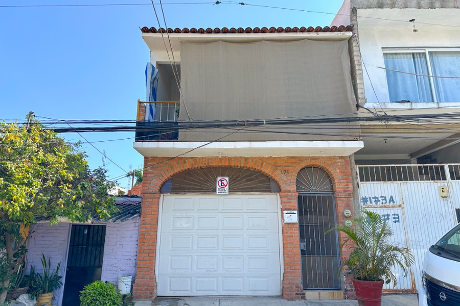 Casa Gemelas House for sale in Aeropuerto
